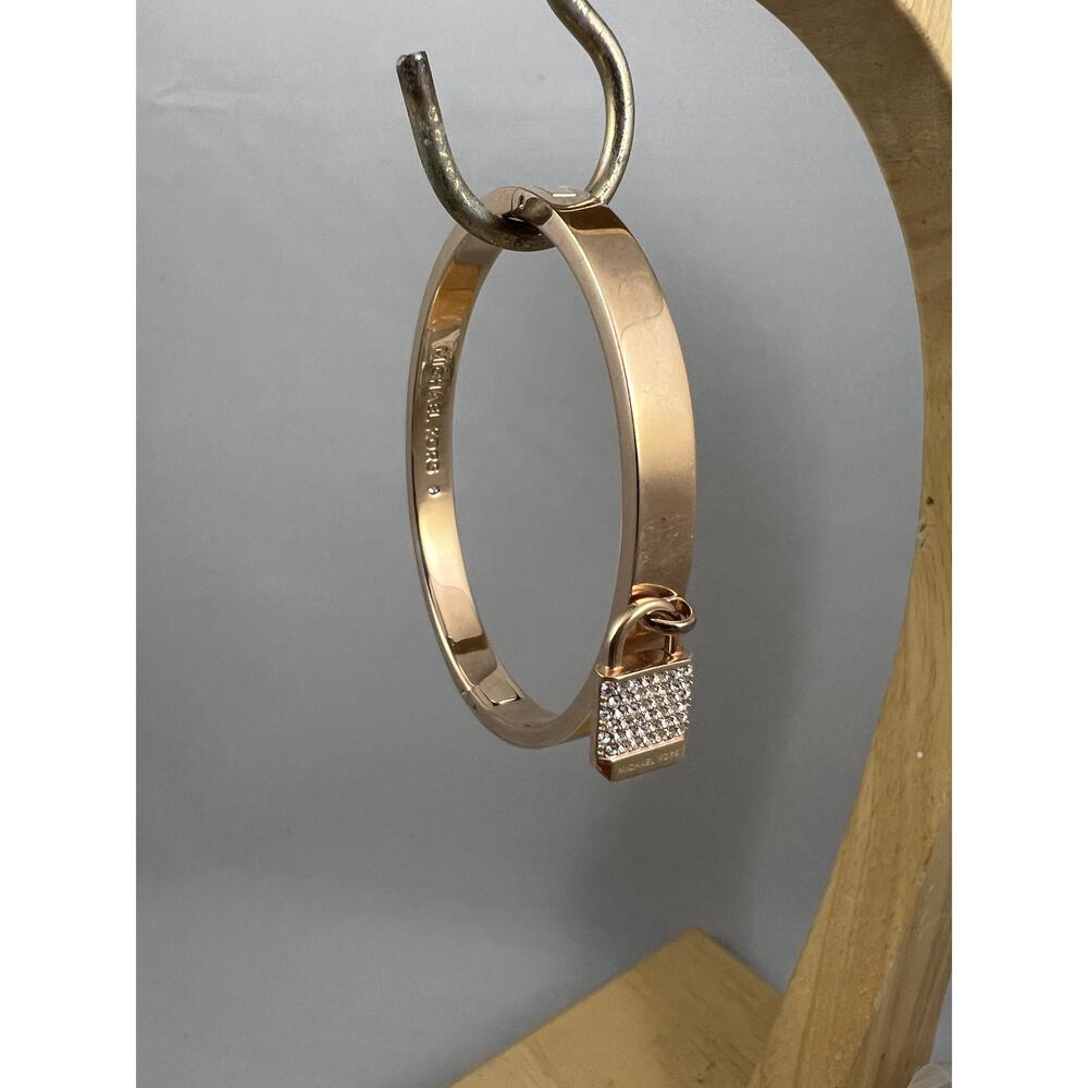 Michael Kors One Size Rose Gold-Tone Bangle Pavé Lock Charm Hinged Chic Modern - Picture 2 of 8